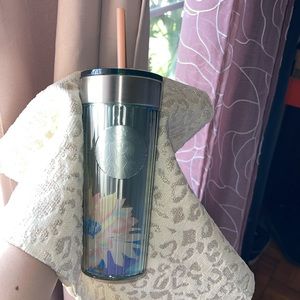 Starbucks Floral Cold Cup 🌸